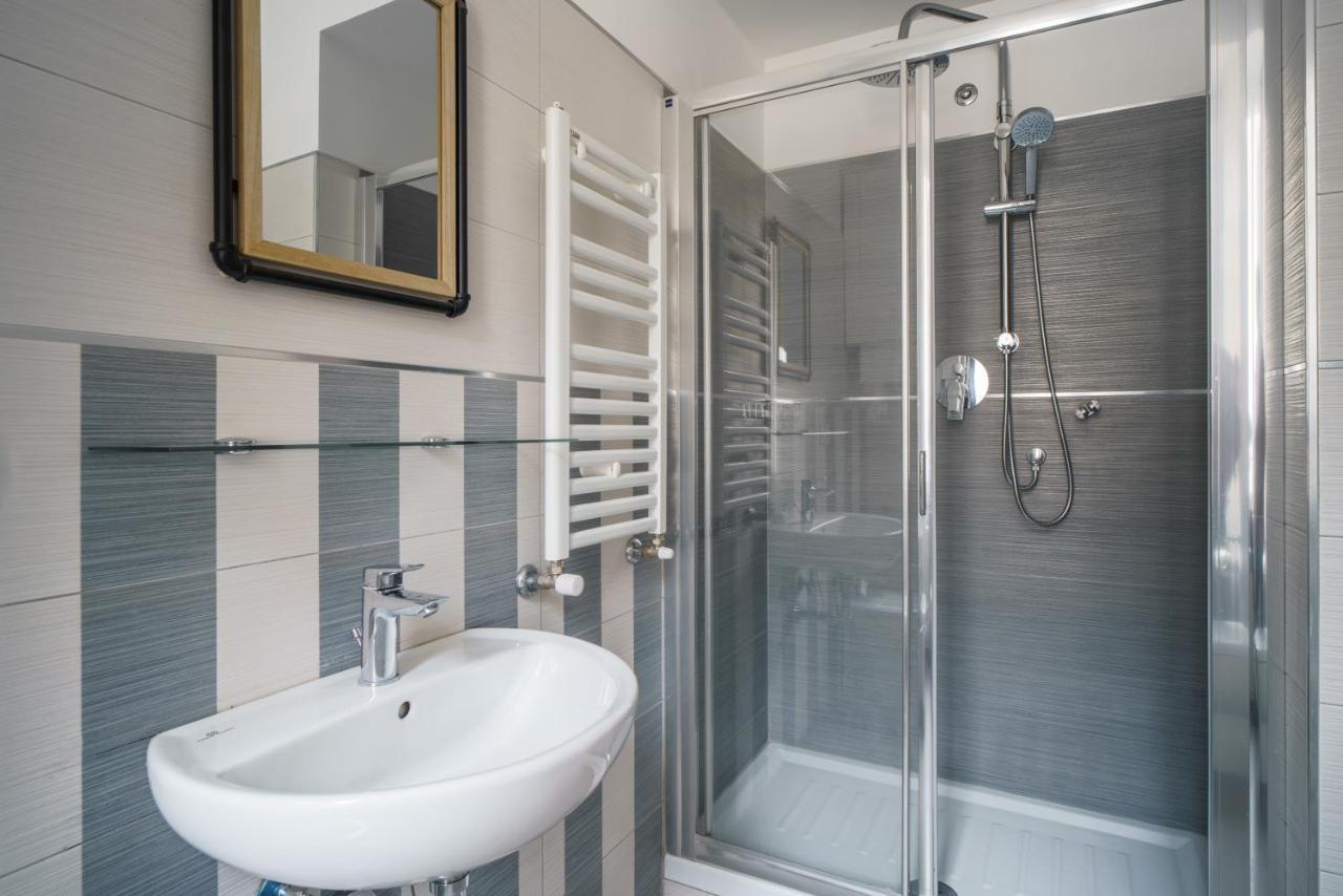 Dreamynest Quattro Cantoni - 2 Bdr Vicino Il Colosseo โรม ภายนอก รูปภาพ